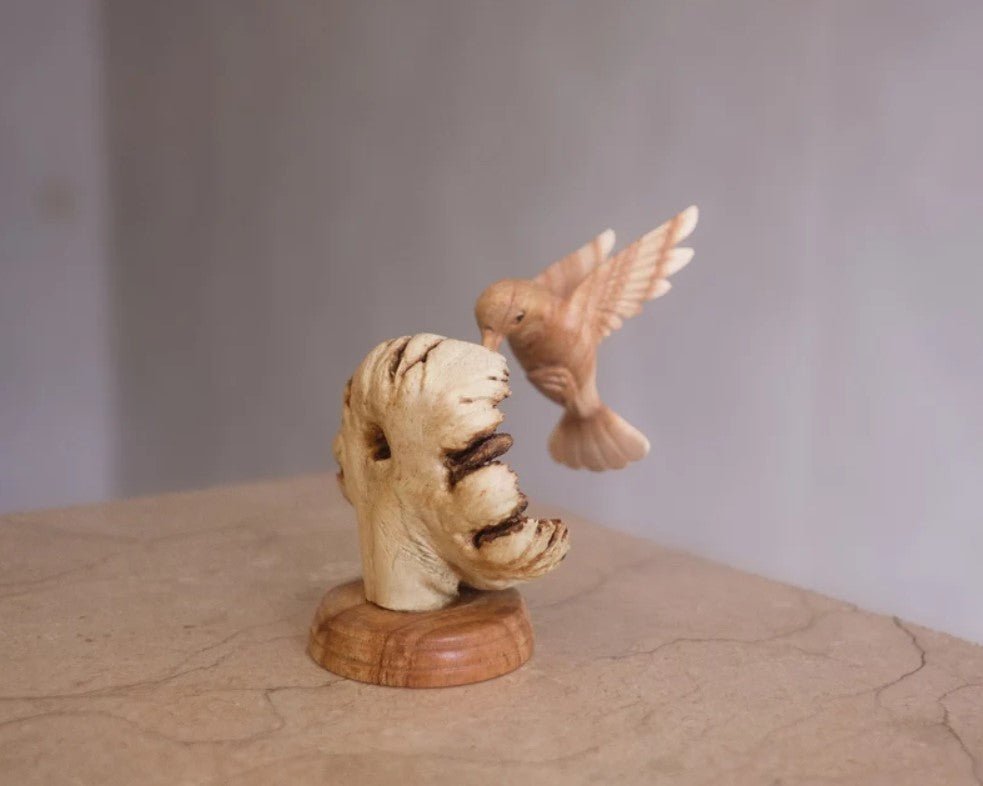Avtoit | Hummingbird Feeding on a Flower, Handmade Sculpture