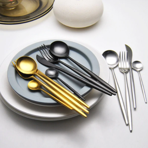 Avtoit | LUXURIOUS STAINLESS STEEL 24-PIECE GOLD-SILVER CUTLERY SET