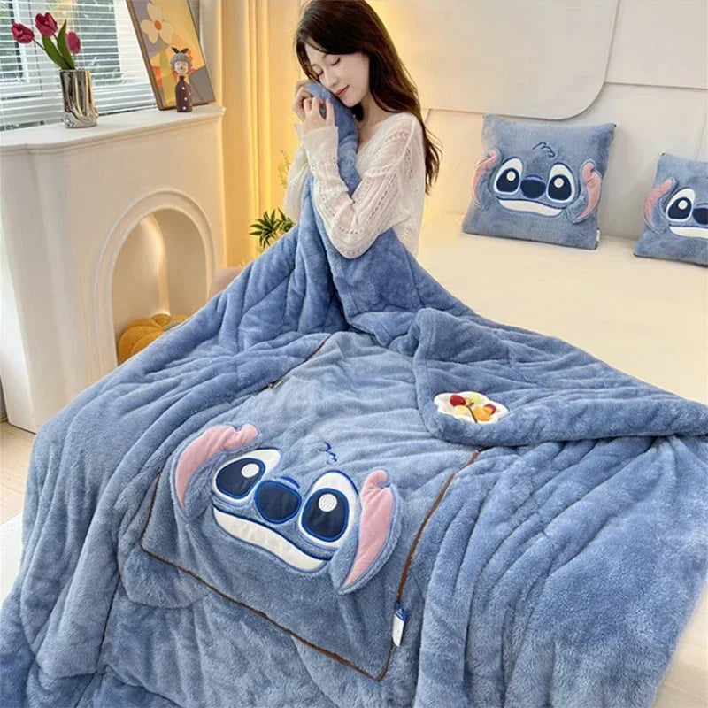 Avtoit | Luxury blanket and cushion set for ultimate comfort