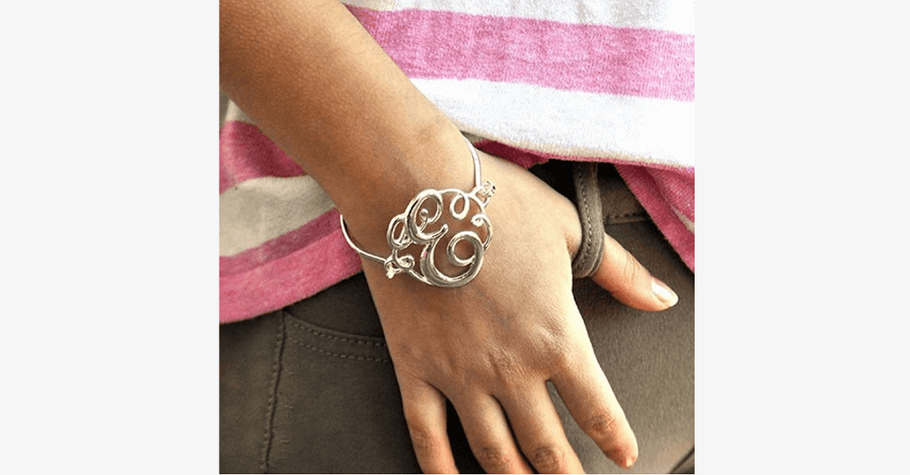 Avtoit | The New Trendy Monogram Initial Script Bracelet
