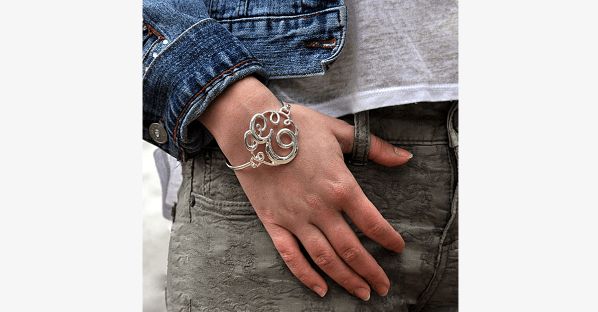 Avtoit | The New Trendy Monogram Initial Script Bracelet