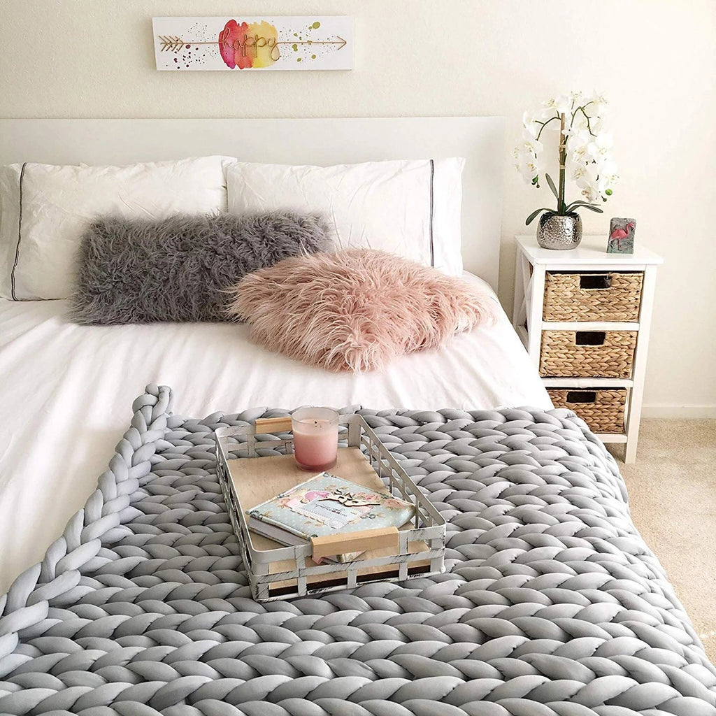 Avtoit | Chunky Knit Blanket