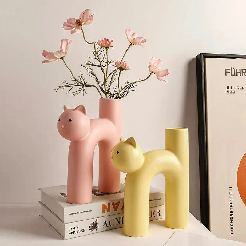 Avtoit | Matte Kitten Flower Vase