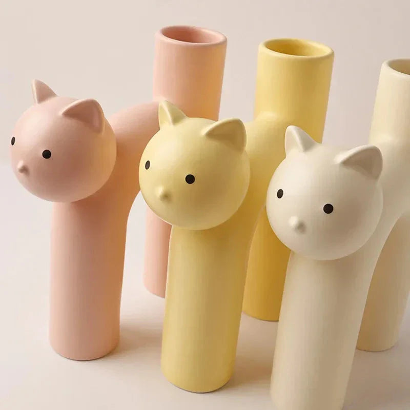 Avtoit | Matte Kitten Flower Vase