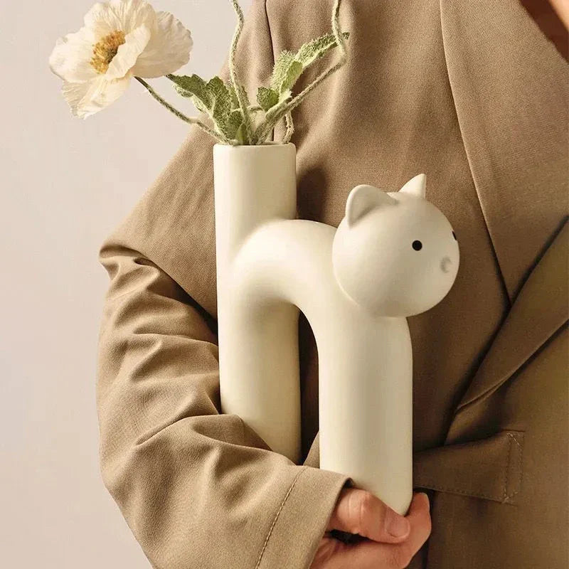 Avtoit | Matte Kitten Flower Vase