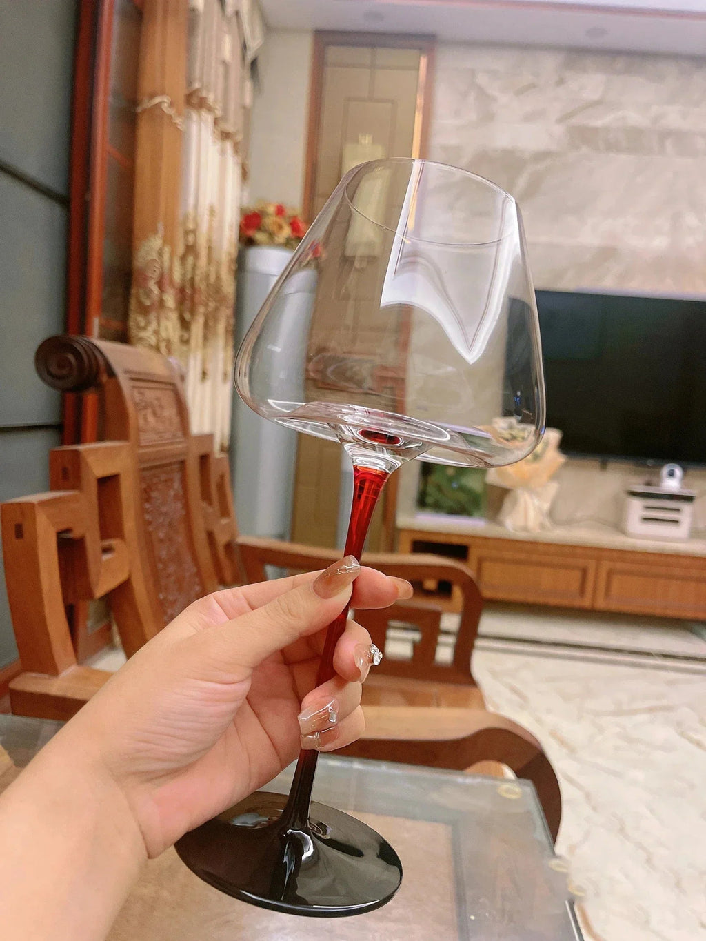 Avtoit | The wine glass with large capacity