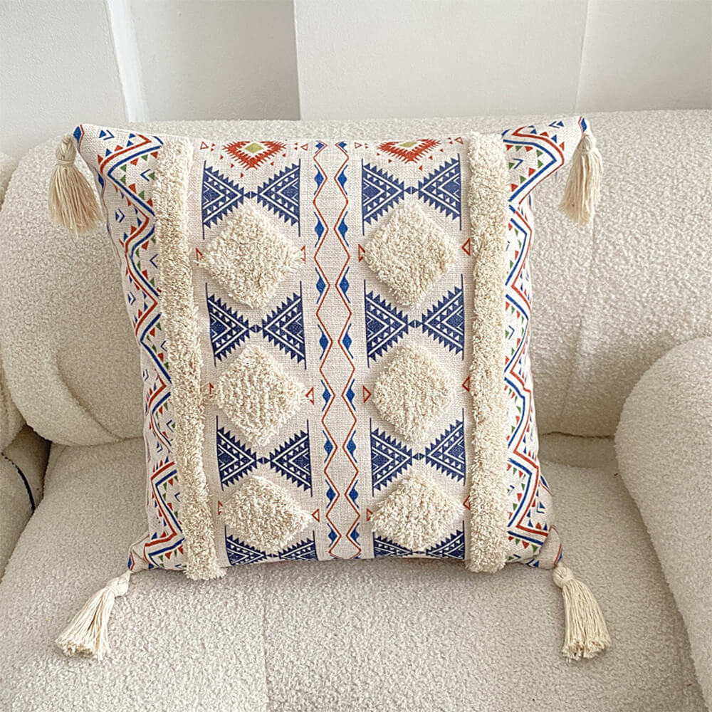 Avtoit | Moroccan inspired decorative throw pillow with tassel