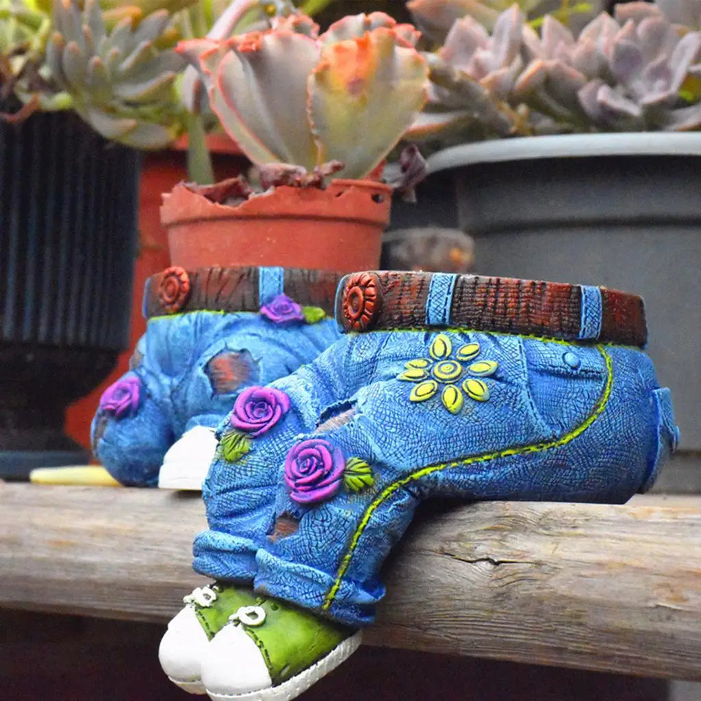 Avtoit | GardenBuddy Gardener Resin Succulent Pot Sculpture