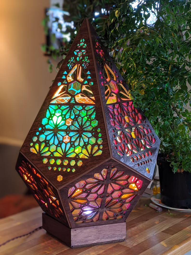 Avtoit | Glass-In-Leaded Style LED Table Lamp - LumiAura