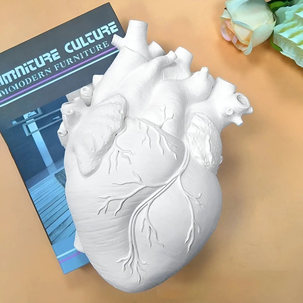 Avtoit | Greek Inspired Heart-Shaped Vase - Elena