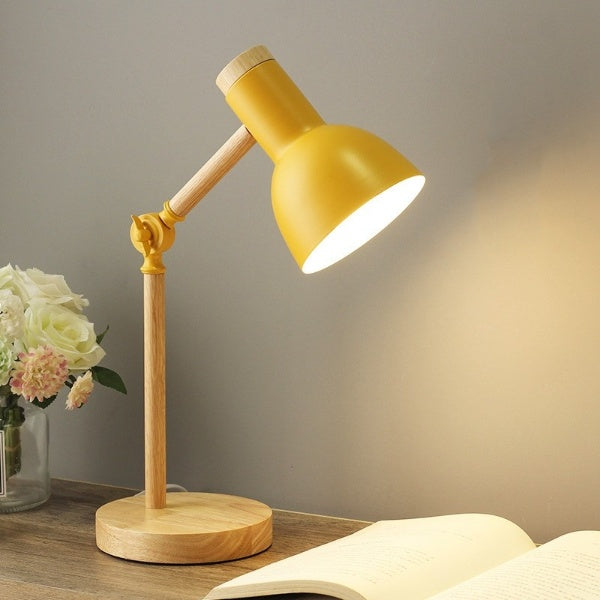 Avtoit | Nordic LED desk lamp made of wood