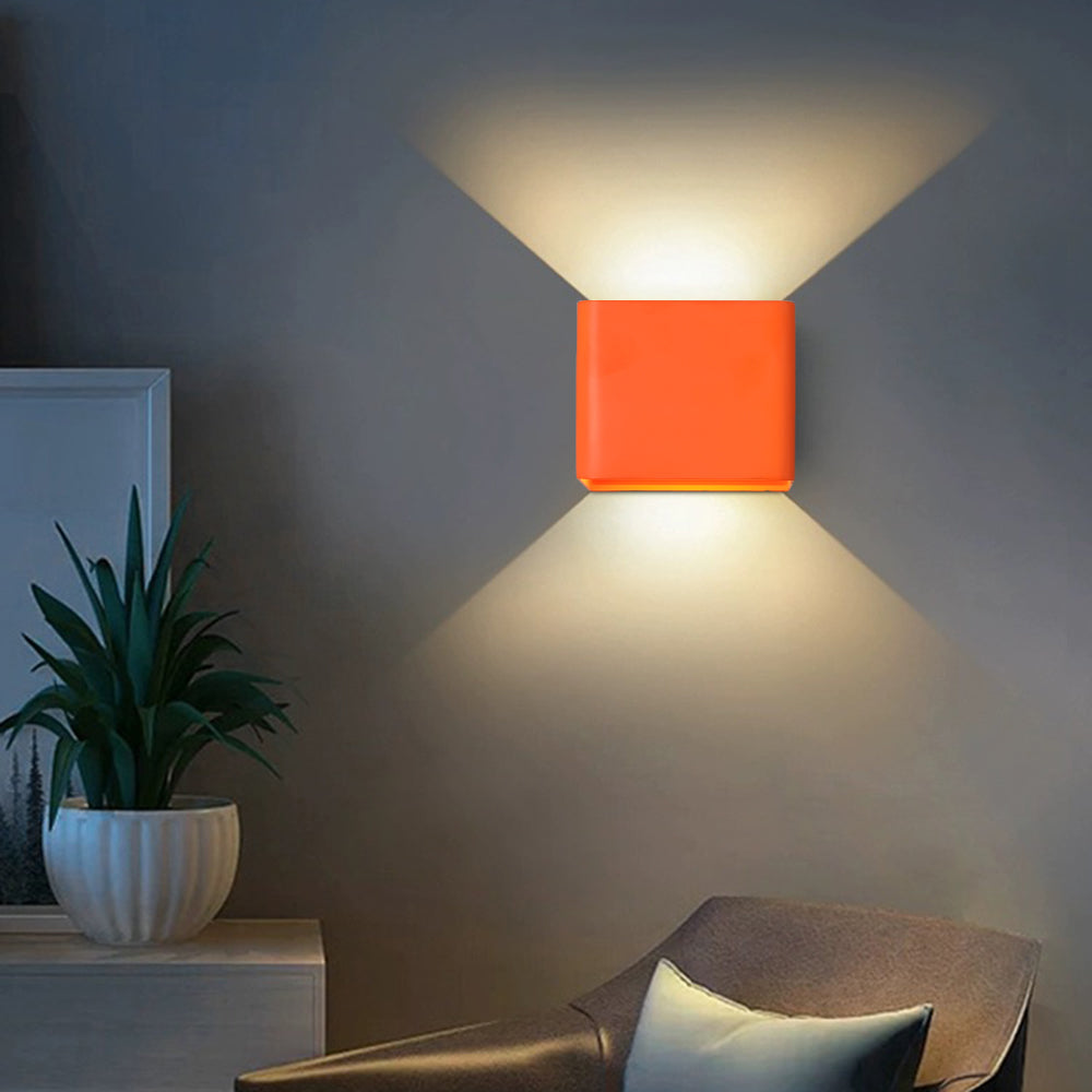 Avtoit | Modern square wall light