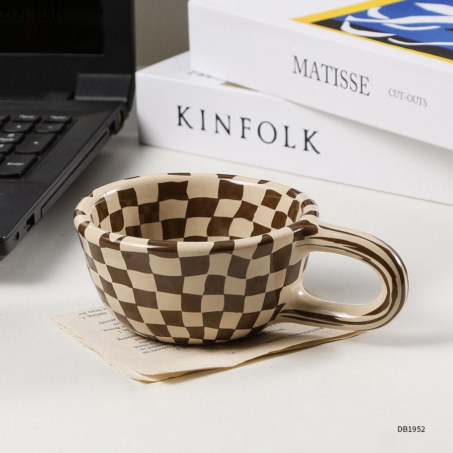 Avtoit | Ceramic mug with irregular checkerboard pattern