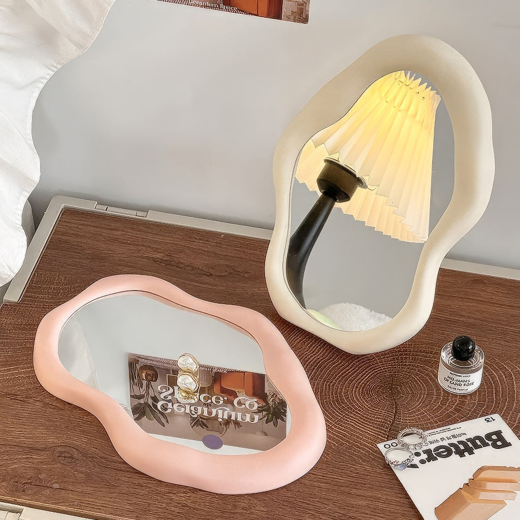 Avtoit | Irregular Blob Makeup Mirror