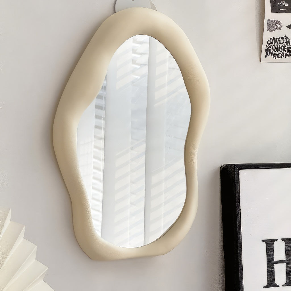 Avtoit | Irregular Blob Makeup Mirror
