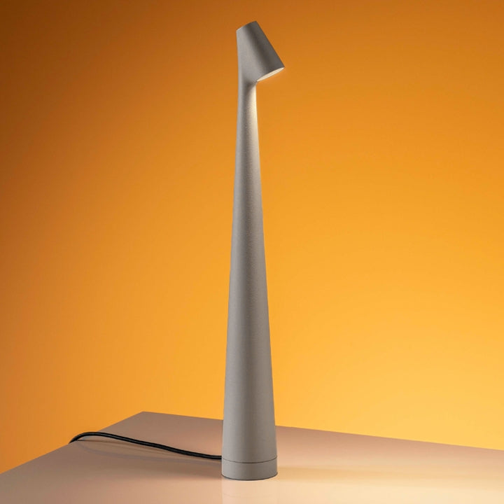 Avtoit | Sculpting table lamp