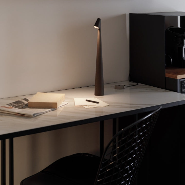 Avtoit | Sculpting table lamp