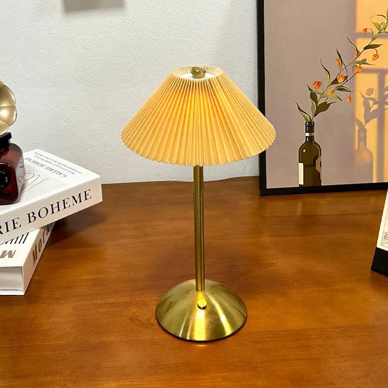 Avtoit | LumaNord - Retro Scandinavian Table Lamp