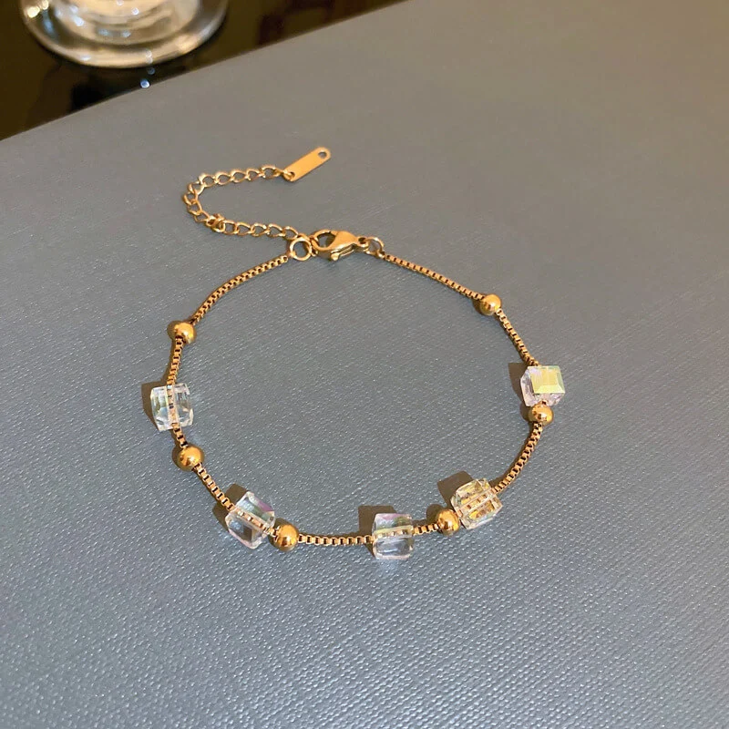 Avtoit | Niche Design Crystal Bead Necklace