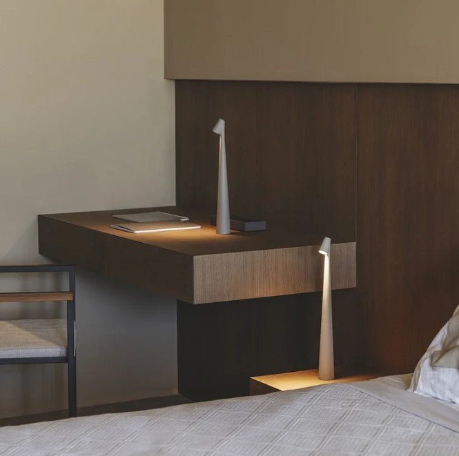 Avtoit | Portable Table Lamp