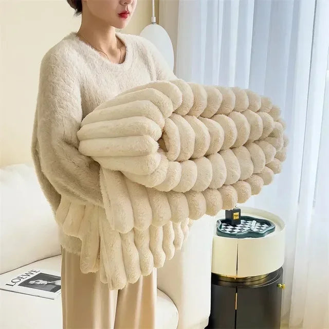Avtoit | LuxuraWrap Soft Plush Maxi Blanket
