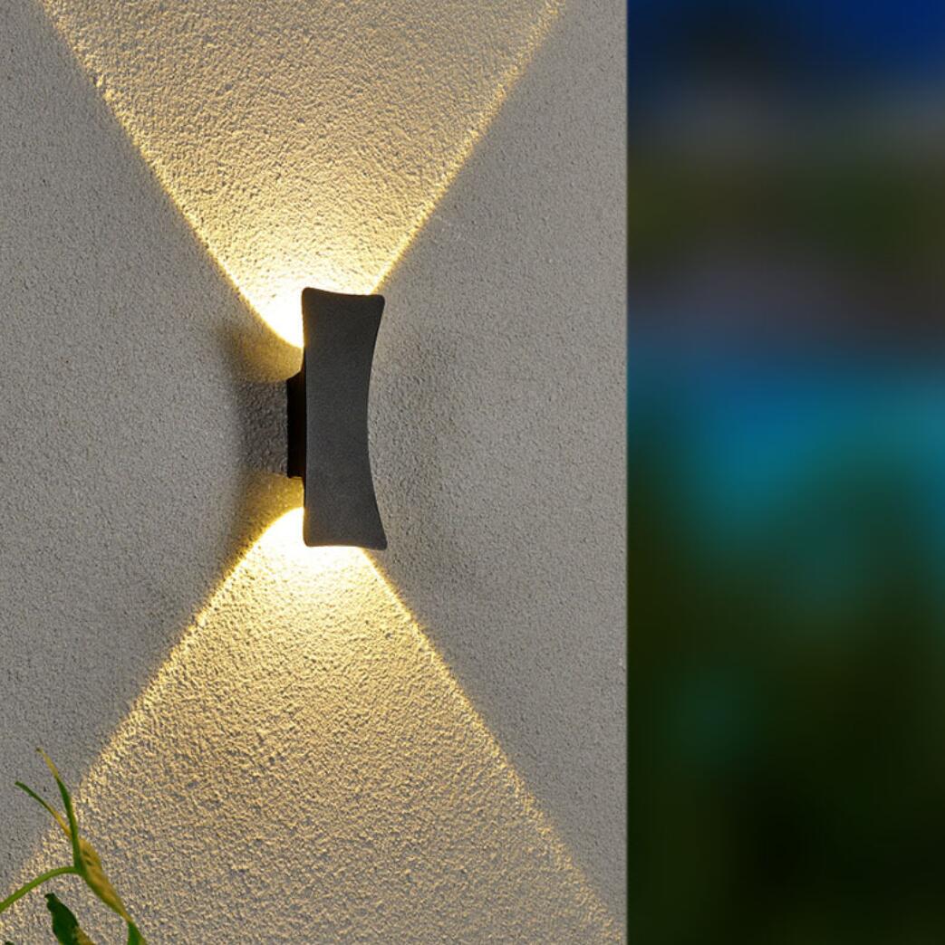 Avtoit | Elegant outdoor wall light made of aluminum