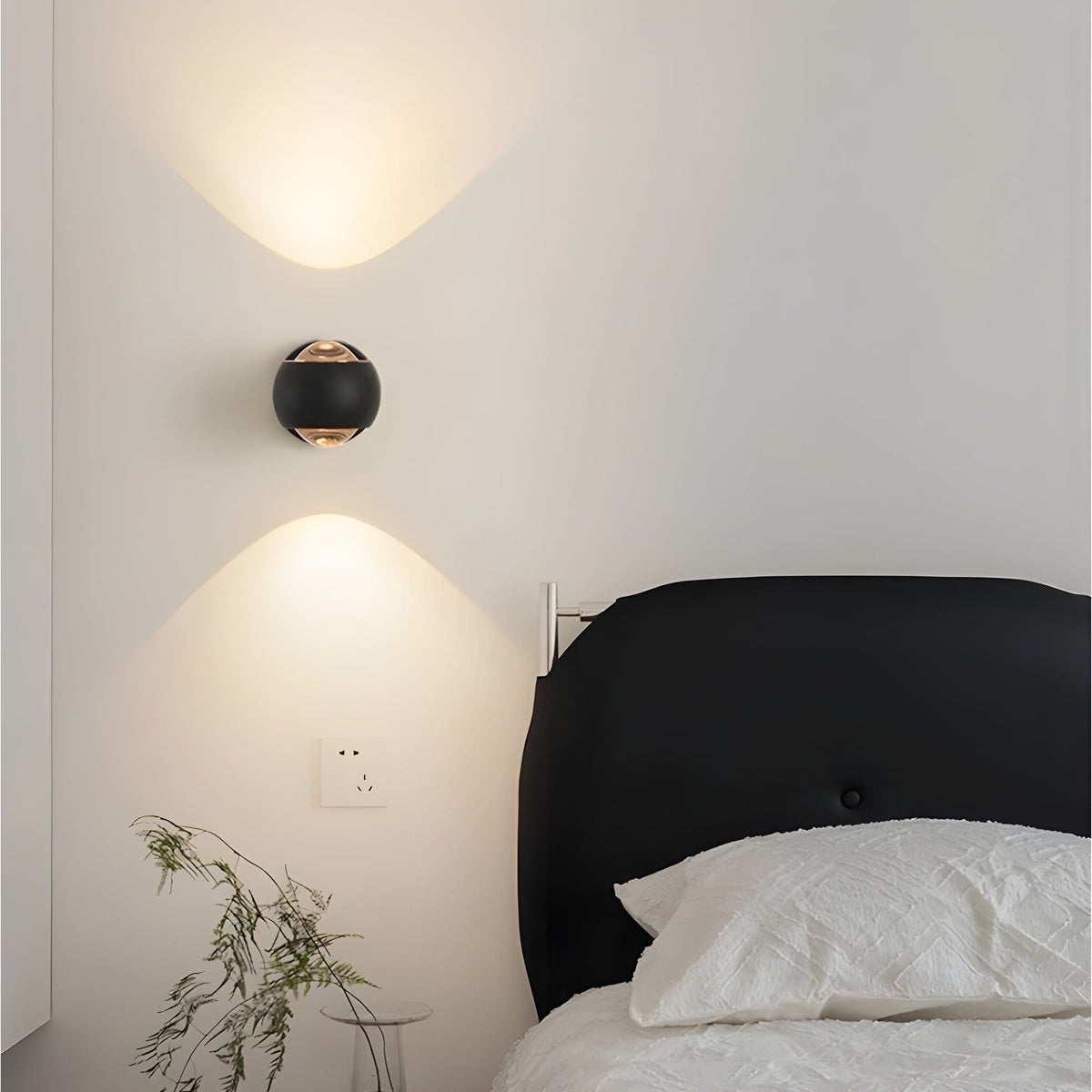 Avtoit | ModernEdge Light – Contemporary 360° Rotating Indoor Wall Light