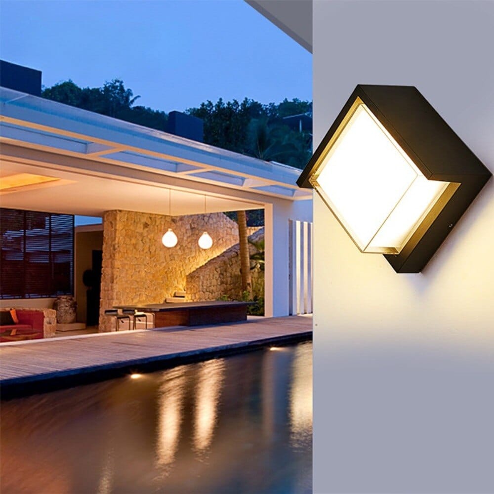 Avtoit | Elegant outdoor wall lamp with motion sensor