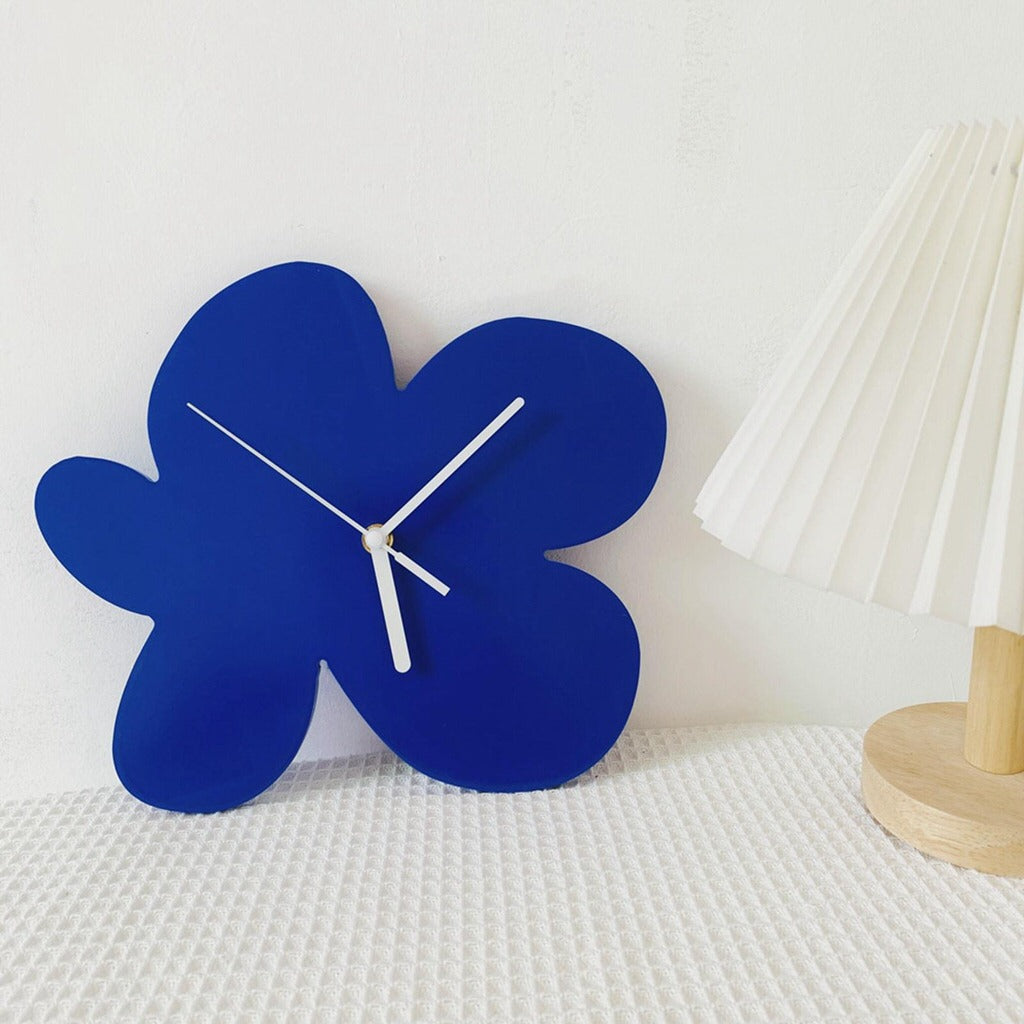 Avtoit | Flower Blob Acrylic Wall Clock