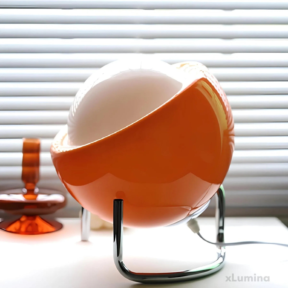 Avtoit | Automatic table lamp with motion sensor