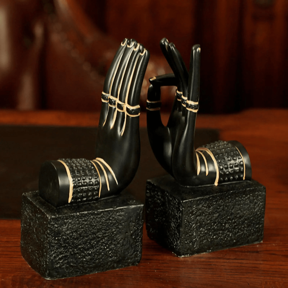Avtoit | Bookend Design made of resin | Black hands
