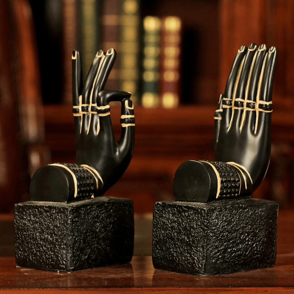 Avtoit | Bookend Design made of resin | Black hands