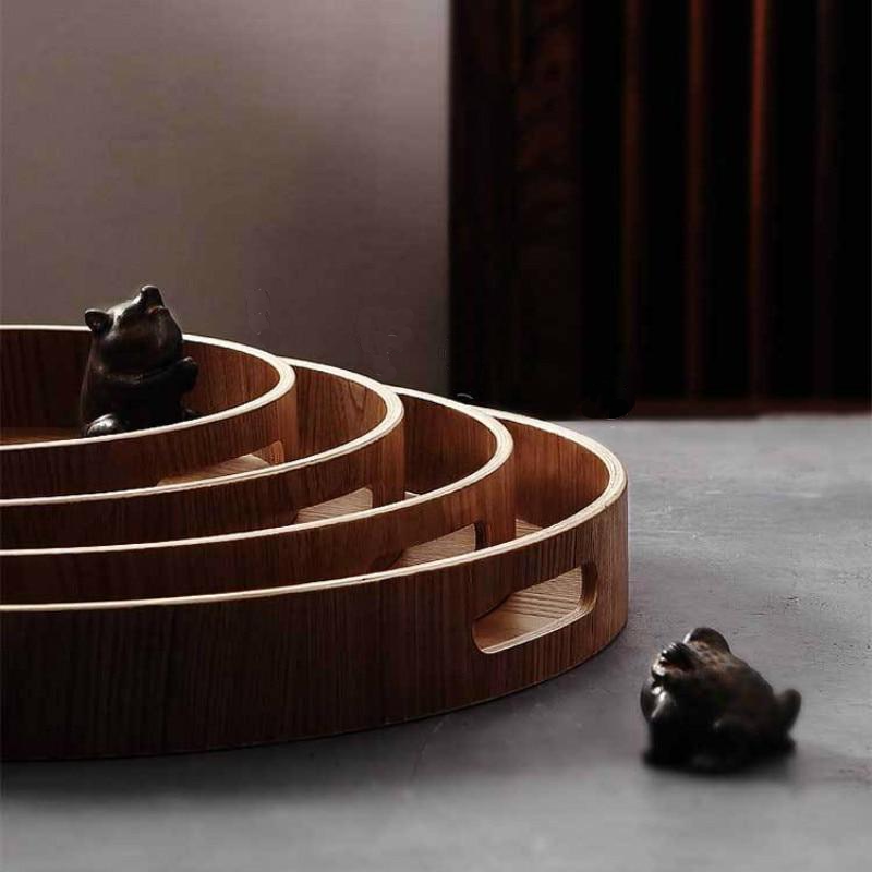 Avtoit | Slim, round serving trays made of wood