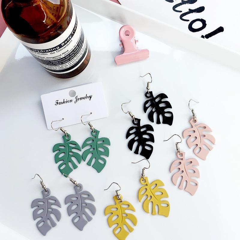 Avtoit | NatureChic Monstera Earrings | Dangle Style | Timeless Jewelry