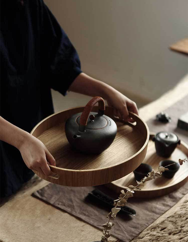 Avtoit | Slim, round serving trays made of wood