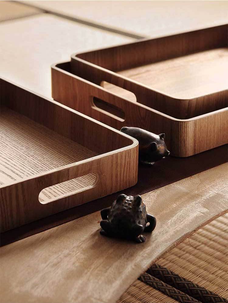 Avtoit | Slim, round serving trays made of wood