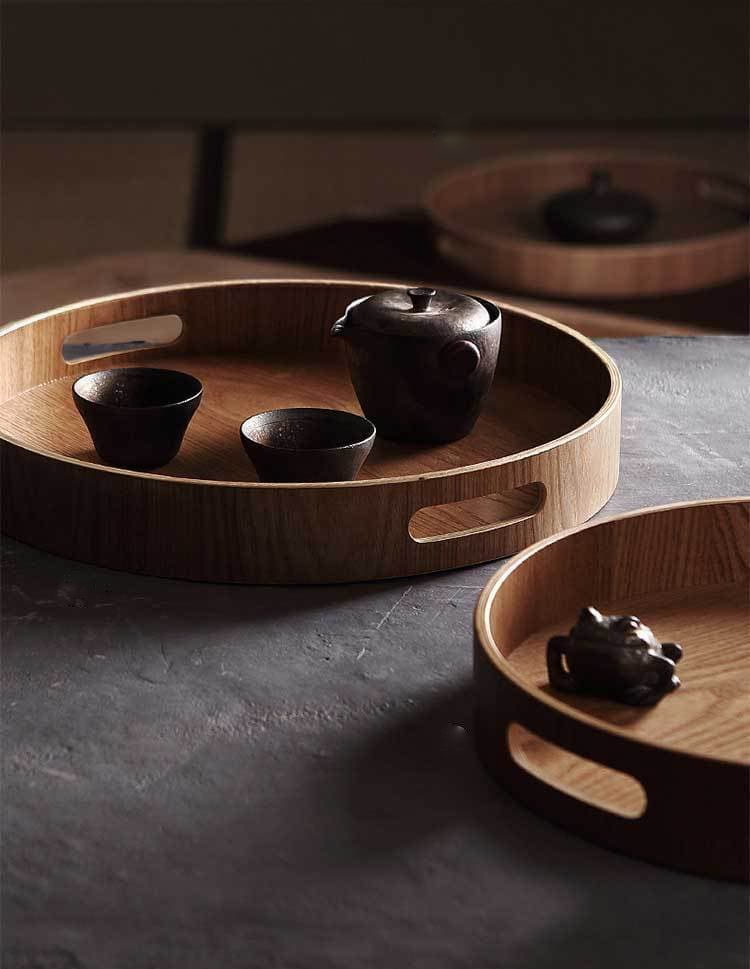 Avtoit | Slim, round serving trays made of wood