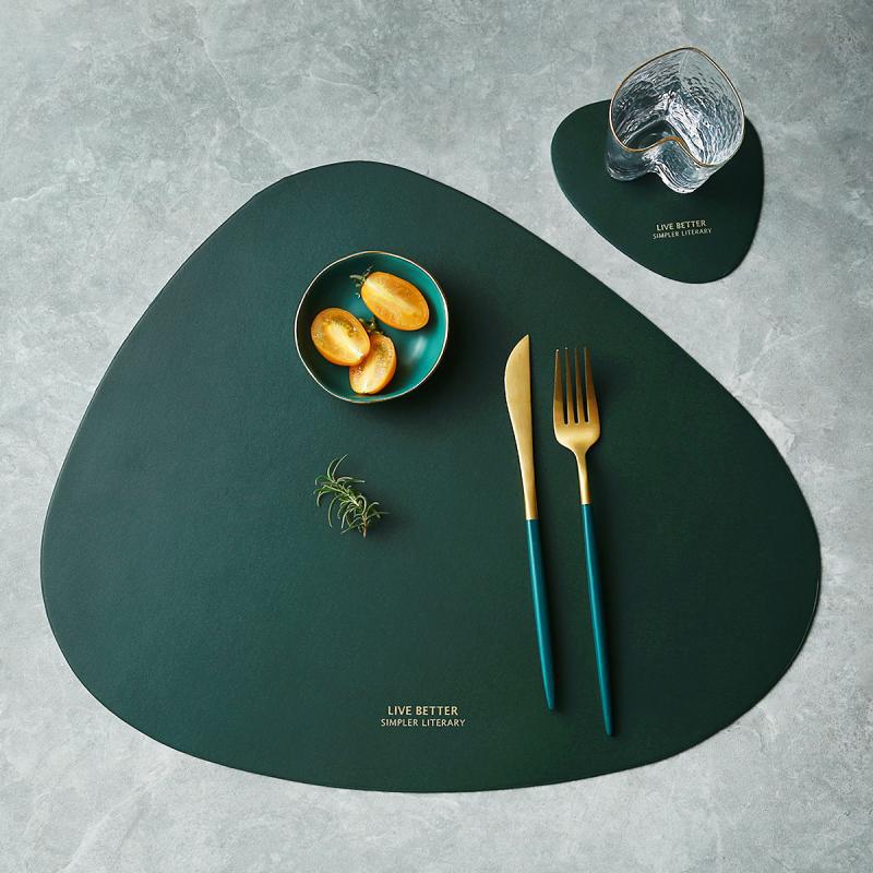 Avtoit | 4 Colors Triangle Placemat Set