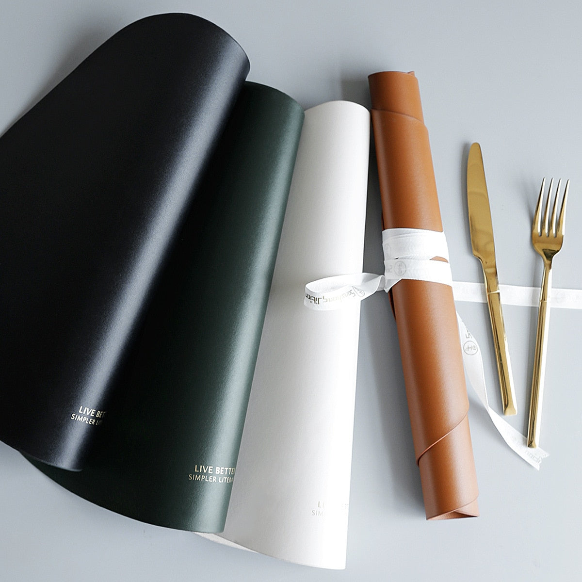 Avtoit | 4 Colors Triangle Placemat Set