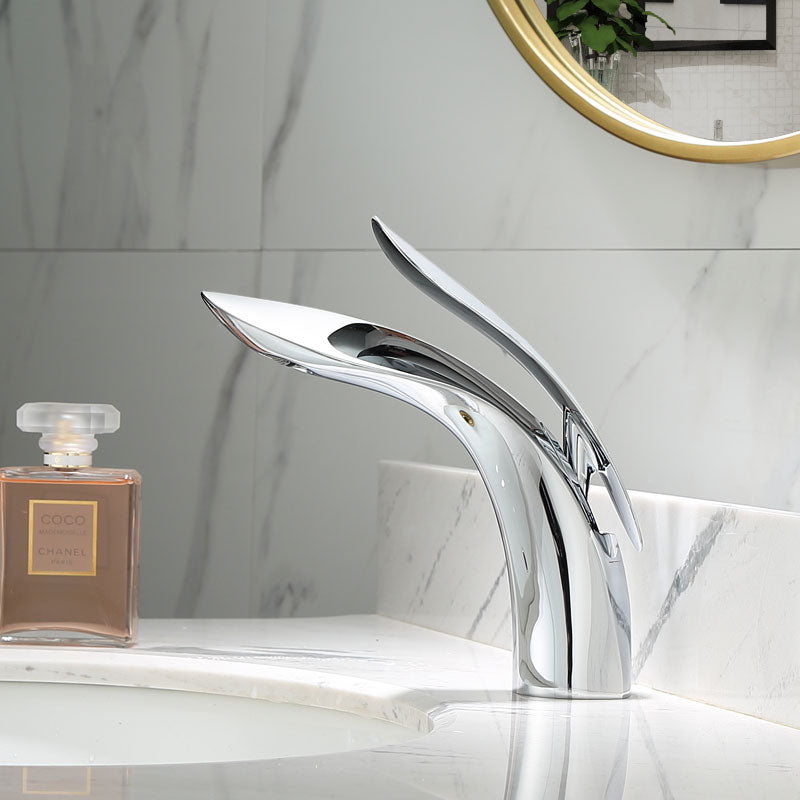 Avtoit | Luxurious modern bathroom faucet