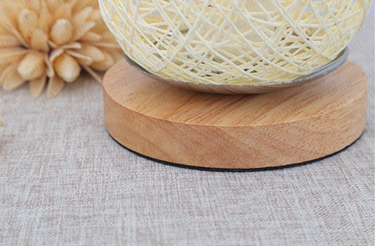 Avtoit | Table lamp made of rattan wood