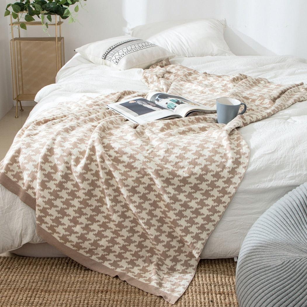 Avtoit | PlaidLuxe Houndstooth Throw Blanket | Checked Design | Soft & Cozy | Various Sizes