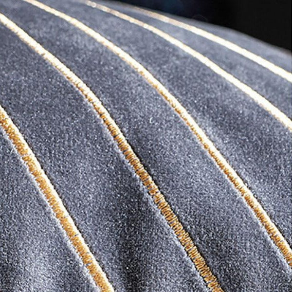 Avtoit | The gilded luxury velvet cushion cover