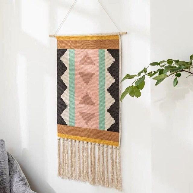Avtoit | Geometric Tufted Wall Carpet