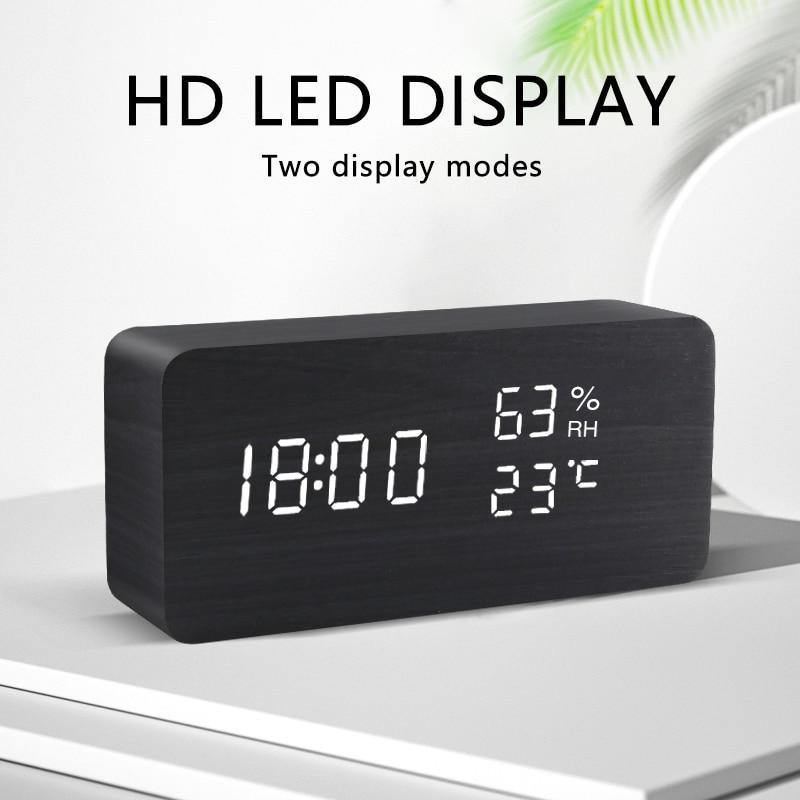 Avtoit | LED alarm clock in wooden cube shape