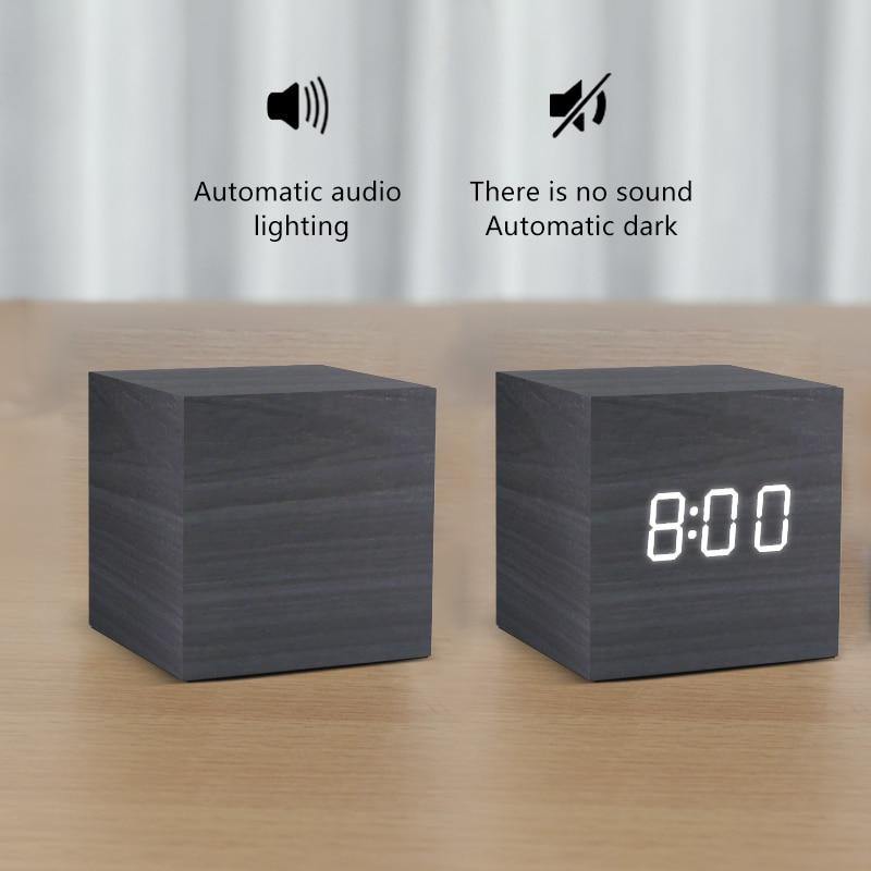 Avtoit | LED alarm clock in wooden cube shape