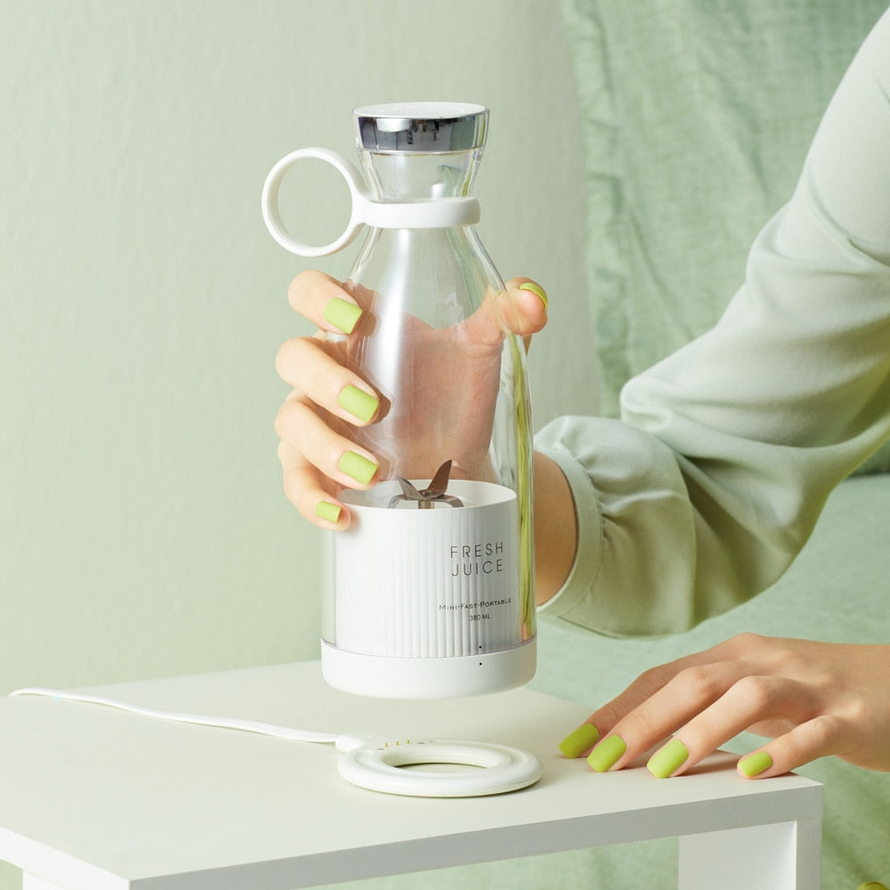 Avtoit | Elegant Mini Portable Fruit Juicer Blender