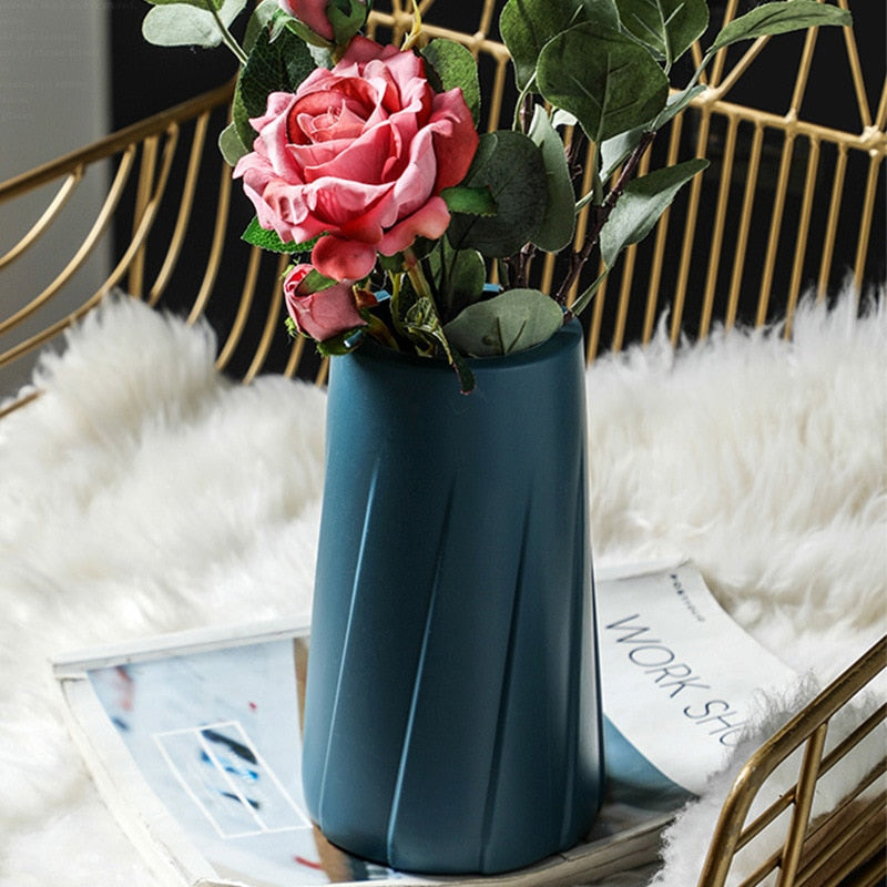 Avtoit | Nordic Style Elegant Origami Flower Vase