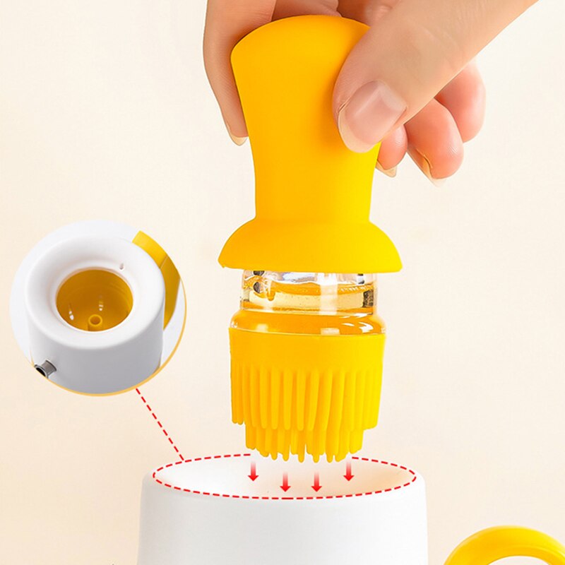 Avtoit | 2in1 Easy Oil Dispenser Brush Bottle