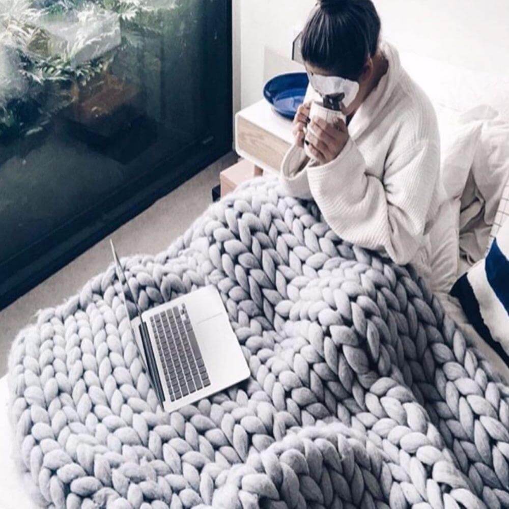 Avtoit | Thick Line Sofa Knitted Blanket